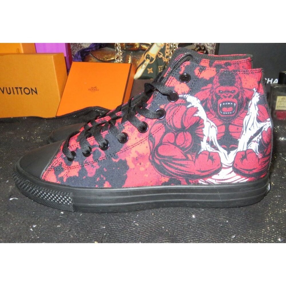 RAAD Shop Red Camo Gorilla High Top Canvas Sneakers men 9.5 women 11 Memory Foam